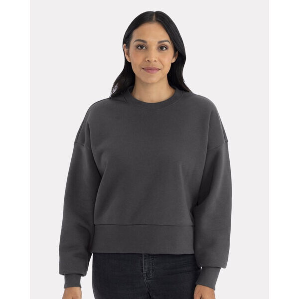 Women's Heavyweight Crewneck Sweatshirt Thumbnail